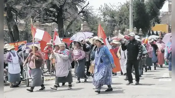 Provincias de Puno en su mayoría acataron segundo día de paro seco