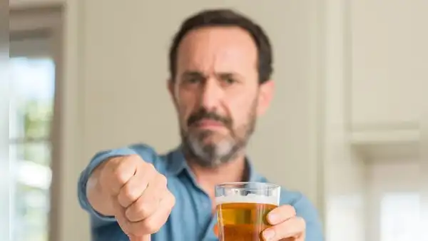 ¿Eres de las personas que no soportan beber cerveza?: tu genética tendría algo que ver