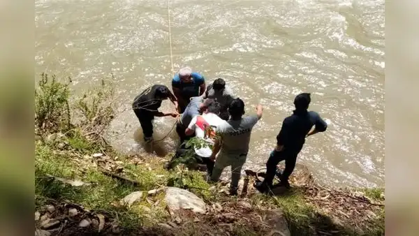 Mujer que lavaba ropa muere ahogada tras ser arrastrada por río en Huánuco