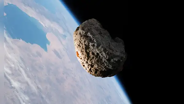 EN VIVO | Asteroide 2023 DZ2, 'asesino de ciudades', pasa entre la Tierra y la Luna este sábado