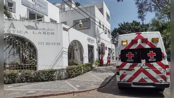 México: enfermera murió al intentar autopracticarse una liposucción