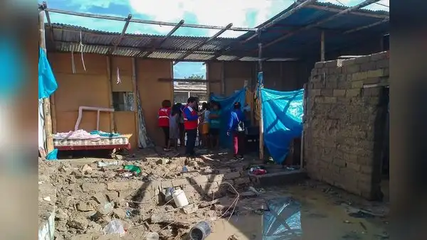 Lluvias dejan 142 damnificados y 32 viviendas inhabitables en Tumbes