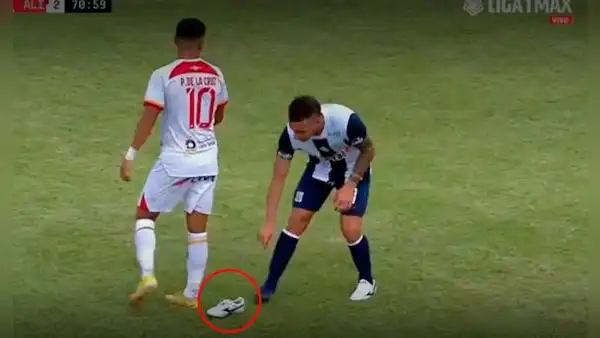 ¡Dejó todo en el campo! Lavandeira jugó sin un chimpún algunos minutos en el Alianza vs. Grau