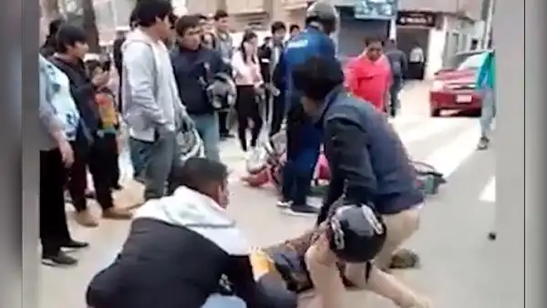 Cajamarca: motociclista hace mala maniobra y muere tras ser impactado por bus