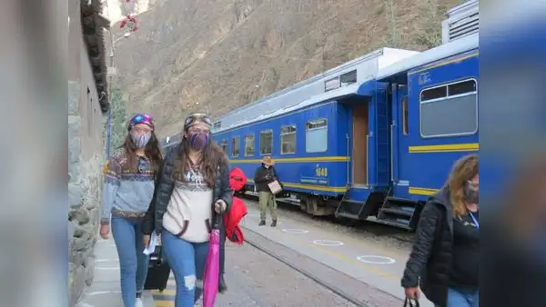 Cusco: vía férrea hacia Machu Picchu vuelve a operar tras registro de deslizamientos