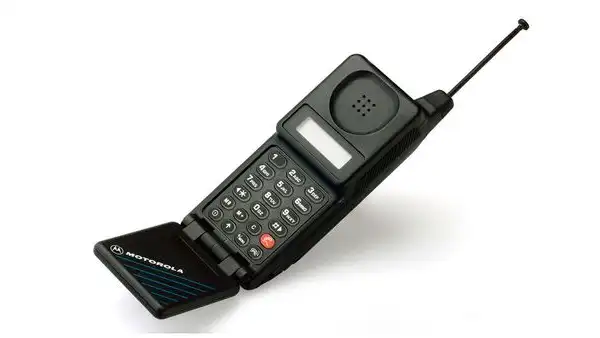 ¿Qué pasó con los teléfonos con antena extensible que eran muy populares en los 90?