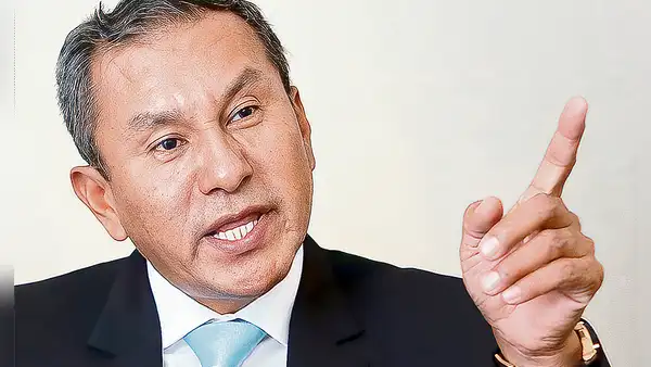 General Vera: “El Español es siniestro. Le gusta extorsionar y amedrentar”