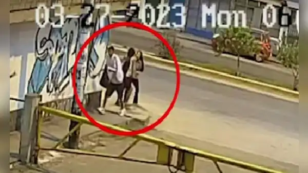 SJM: delincuentes asaltan en 'manada' a joven en paradero
