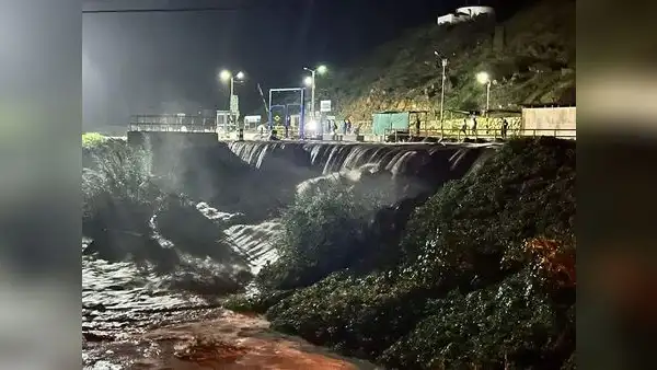 Se registra desborde de río Ferreñafe en Lambayeque