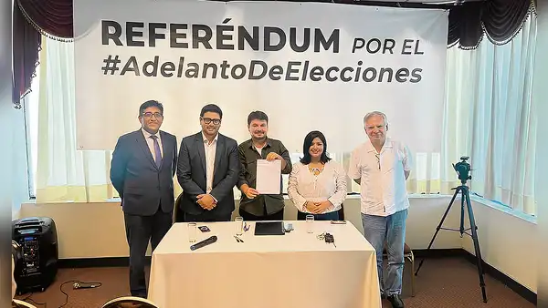 Adelanto de elecciones: inician campaña de recolección de firmas