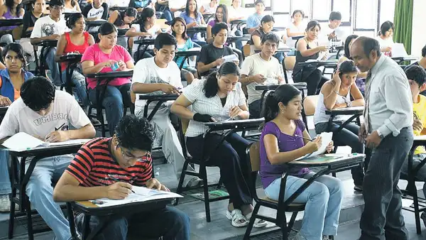 Otro golpe a la reforma universitaria: perpetúan bachillerato automático