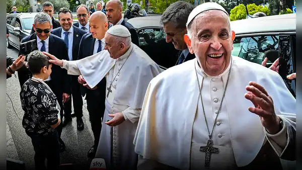 Papa Francisco es dado de alta tras estar 3 días en hospital: "Todavía estoy vivo, no tuve miedo"