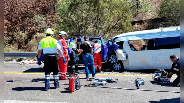 Mueren 4 hermanos tras un trágico accidente en un viaje de vacaciones junto con otras 10 personas