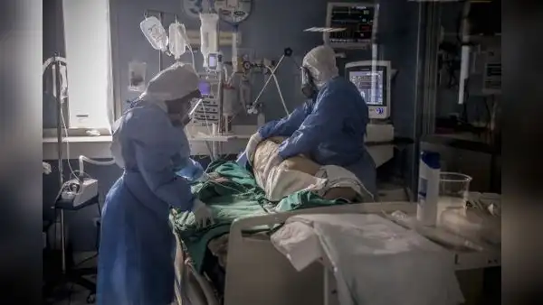 Arequipa: 2 médicos de EsSalud incumplen sus horarios
