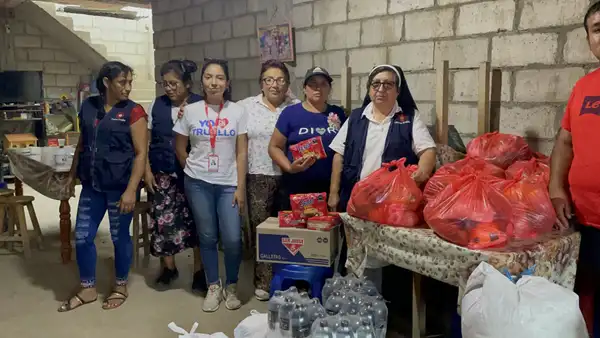 Trujillo: donan productos alimenticios a familias afectadas por el ciclón Yaku