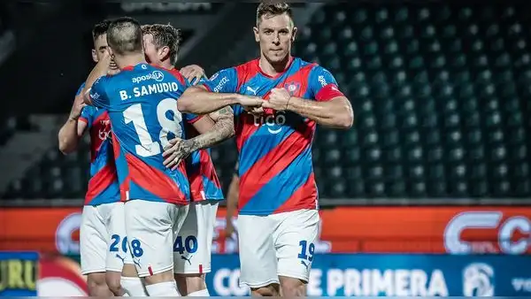 Con golazo de Diego Churín, Cerro Porteño derrotó 1-0 a Tacuary y es segundo en la tabla