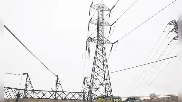 Control chino sobre mercado eléctrico pende del Indecopi