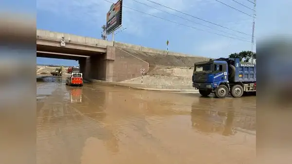 Rutas de Lima ejecutó operativo de limpieza en Quebrada Seca