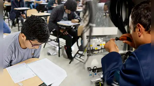 ¿Qué necesito para estudiar una carrera técnica gratis y cuándo es el examen de admisión?
