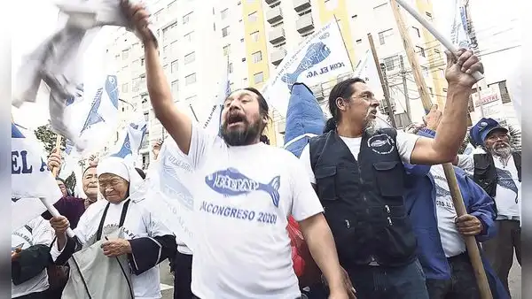Partidos refuerzan sus bases en las regiones