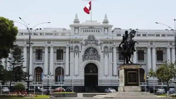 Congreso demora aprobación del crédito para reactivar el país