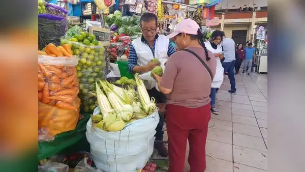 Precios de huevo y tomate se incrementan hasta en S/1 en mercados de Arequipa
