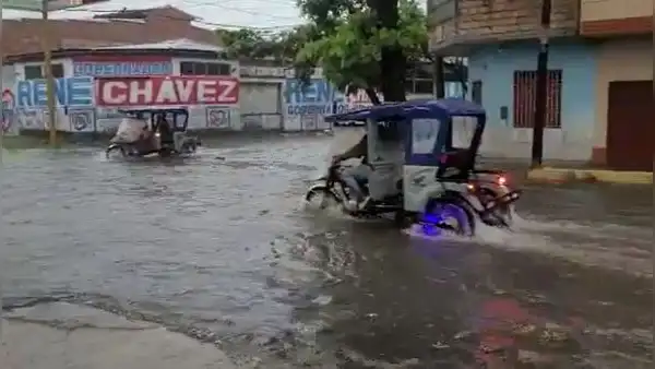 Calles de Iquitos se convierten en riachuelos y desagües colapsan tras 5 horas de lluvias torrenciales