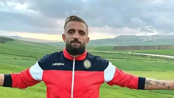 Futbolista tunecino fallece tras prenderse fuego luego de ser acusado de terrorismo