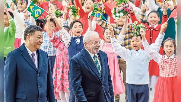 Lula da Silva propone mediar con China y Emiratos Árabes Unidos en Ucrania