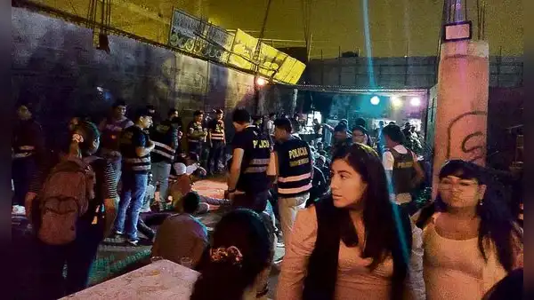 Caen 61 presuntos miembros del ‘Tren de Aragua’ en casa de Chosica