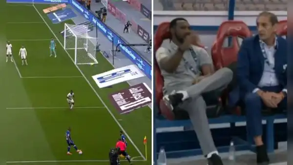 Carrillo y un terrible blooper: dejó a su compañero en off-side en tiro de esquina y su DT enfureció