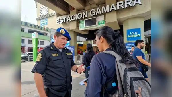 Acoso sexual y red de tarjeteros en estaciones del Metro de Lima