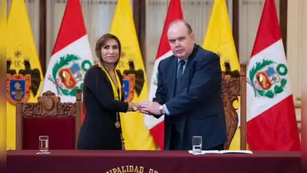 Patricia Benavides: JNJ abre investigación por condecoración de López Aliaga en la MML