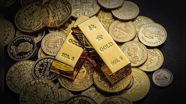 ¿Cuál es el país de Sudamérica con la mayor reserva de oro y en qué puesto se encuentra Perú?