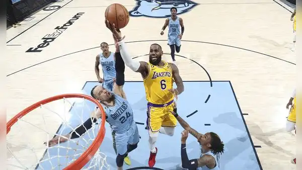Lakers perdió por 99 a 116 contra Grizzlies y jugarán un sexto partido de play-offs de NBA