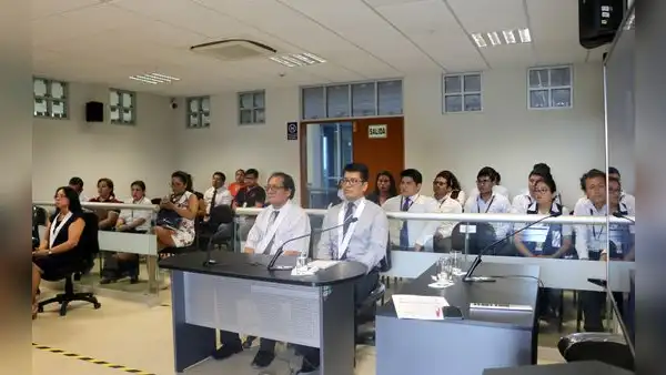 Delegación de la Corte de Piura realiza visita de trabajo al Módulo Civil de Sullana