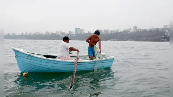 Autógrafa para proteger las 5 millas marinas está en manos del Ejecutivo