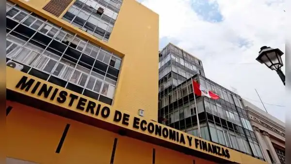 MEF pide “no perder la esperanza” pese a menor estimado de crecimiento del PBI