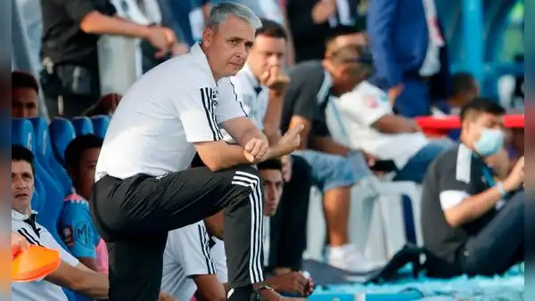Tiago Nunes puso su cargo a disposición como DT de Sporting Cristal tras mala racha de resultados