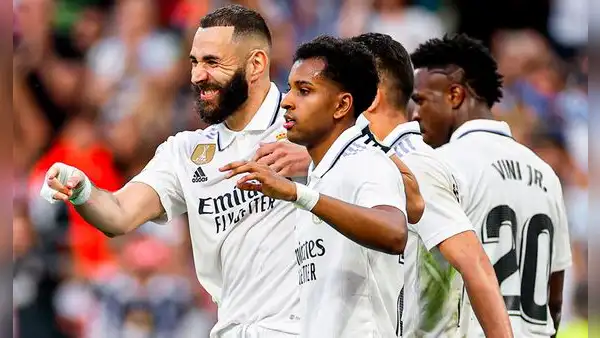Real Madrid goleó 4-2 al Almería por LaLiga Santander con un 'hat-trick' de Benzema