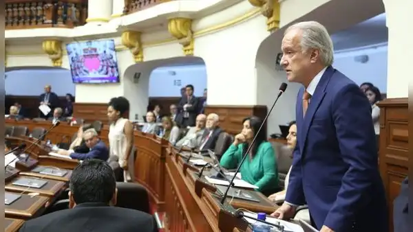 Aprueban dictamen que plantea que el Legislativo elija a su procurador, pese a recomendación de PGE