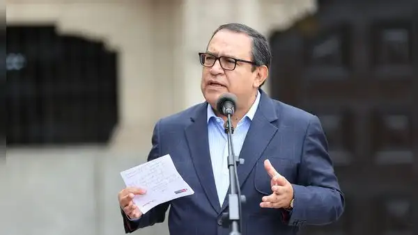 Primer ministro Otárola: "Nuestras fronteras están debidamente resguardadas"