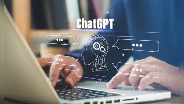 ChatGPT se muestra más empático que los médicos humanos al tratar pacientes, según estudio