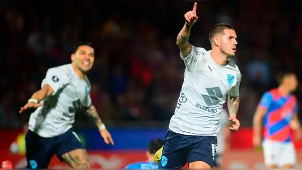 ¡Paliza a domicilio! Bolívar goleó 4-0 a Cerro Porteño en Paraguay por la Copa Libertadores