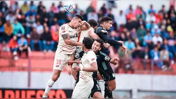 Sporting Cristal empató 1-1 de visita ante UTC con polémico gol anulado a Brenner