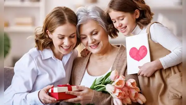 ➤ Mensajes del Día de la Madre por WhatsApp: felicitaciones, palabras y dedicatorias para compartir con mamá