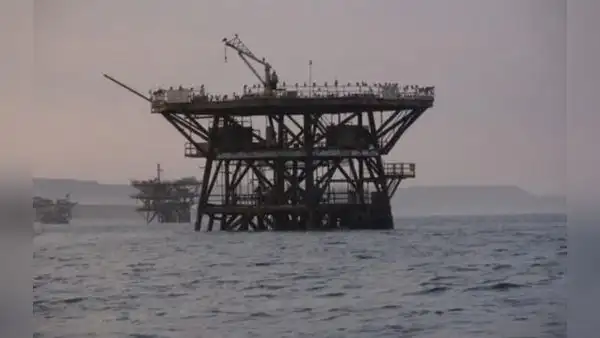 Gobierno retrocede y Petroperú irá solo como socio a los lotes de Talara