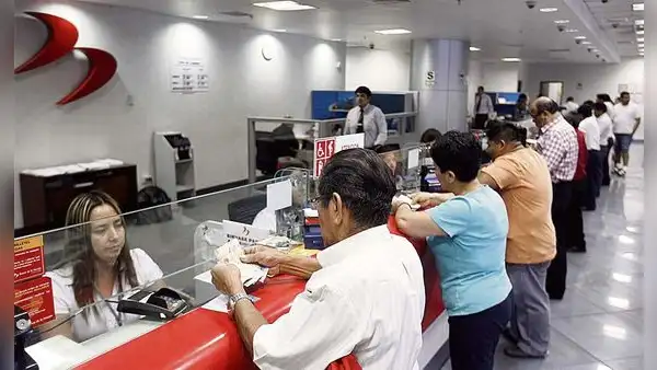Bancos no podrían cobrarse las deudas desde cuentas sueldo