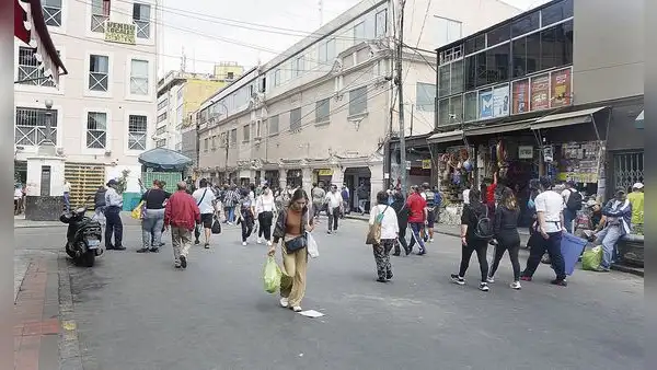 Mesa Redonda: reubicación de ambulantes sería recién a fines de mayo