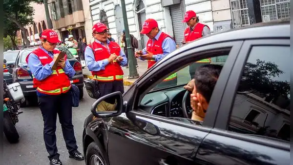 ATU envió 48 colectivos informales al depósito en una semana
